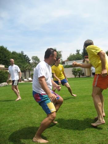 Fussball 024.jpg   25kb   26.03.2021 22:37:59